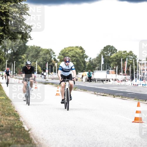 16.08.2026 - KN Förde Triathlon 2026 H.Heesch http://msf.ph/oto/9988478 16.08.2026 13:15:19 Radfahren 575, 708, 711 meine-sportfotos.de