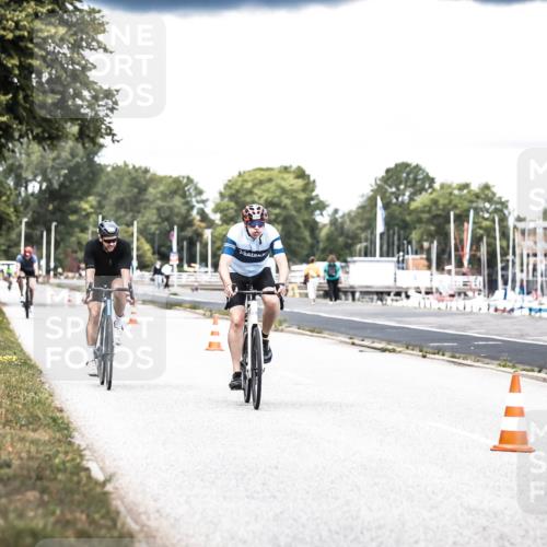 16.08.2026 - KN Förde Triathlon 2026 H.Heesch http://msf.ph/oto/9988479 16.08.2026 13:15:19 Radfahren 575, 708, 711 meine-sportfotos.de