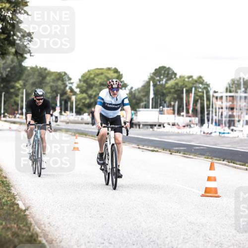 16.08.2026 - KN Förde Triathlon 2026 H.Heesch http://msf.ph/oto/9988486 16.08.2026 13:15:20 Radfahren 575, 708, 711 meine-sportfotos.de