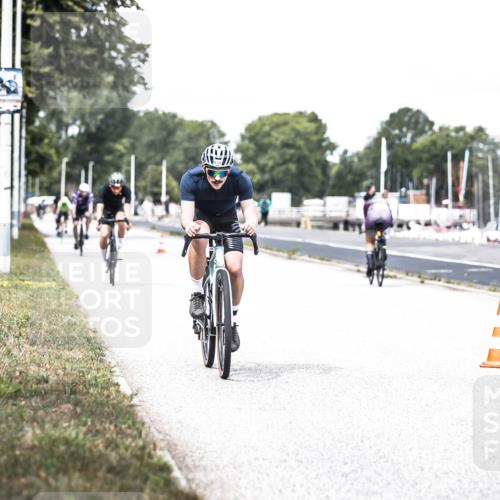 16.08.2026 - KN Förde Triathlon 2026 H.Heesch http://msf.ph/oto/9988557 16.08.2026 13:15:44 Radfahren 515, 569, 573, 587, 609 meine-sportfotos.de