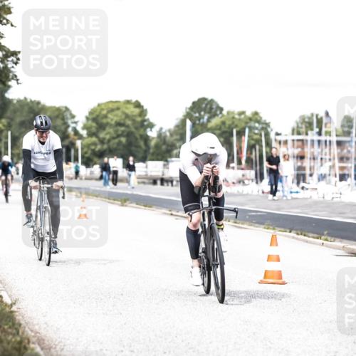 16.08.2026 - KN Förde Triathlon 2026 H.Heesch http://msf.ph/oto/9988638 16.08.2026 13:16:02 Radfahren 517, 525, 527, 551, 571, 734 meine-sportfotos.de