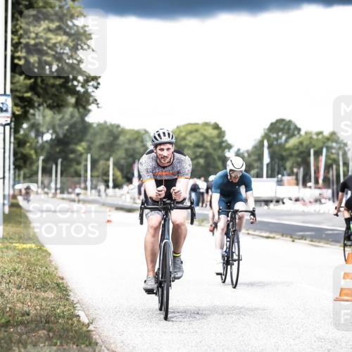16.08.2026 - KN Förde Triathlon 2026 H.Heesch http://msf.ph/oto/9988654 16.08.2026 13:16:05 Radfahren 517, 525, 571, 734 meine-sportfotos.de