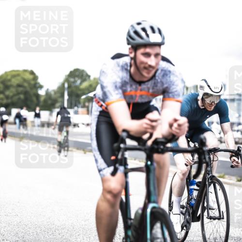 16.08.2026 - KN Förde Triathlon 2026 H.Heesch http://msf.ph/oto/9988663 16.08.2026 13:16:06 Radfahren 517, 525, 571, 734 meine-sportfotos.de