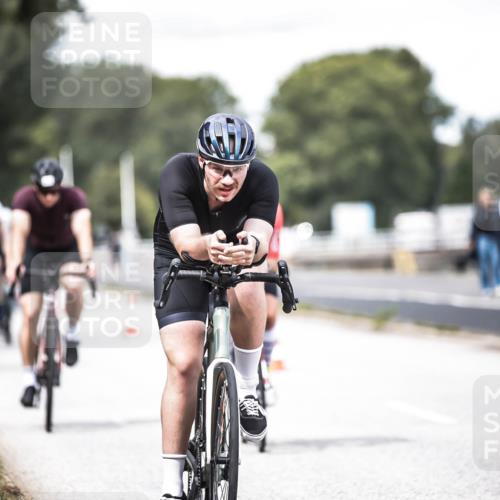 16.08.2026 - KN Förde Triathlon 2026 H.Heesch http://msf.ph/oto/9988666 16.08.2026 13:16:16 Radfahren 519, 535, 552, 567, 585, 727, 732, 738 meine-sportfotos.de