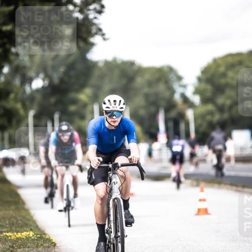16.08.2026 - KN Förde Triathlon 2026 H.Heesch http://msf.ph/oto/9988713 16.08.2026 13:16:27 Radfahren 545, 565, 611, 725 meine-sportfotos.de