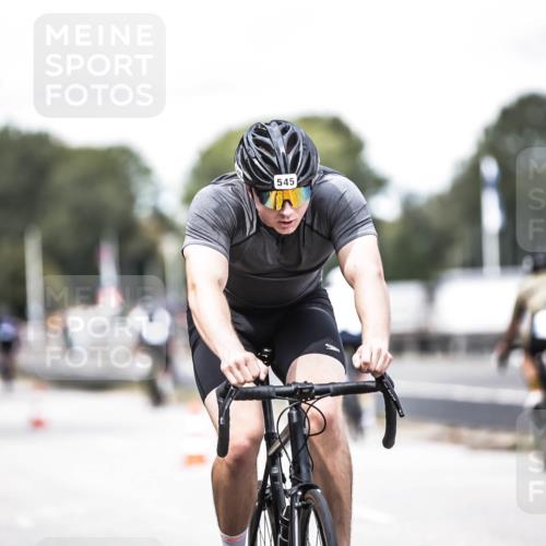 16.08.2026 - KN Förde Triathlon 2026 H.Heesch http://msf.ph/oto/9988734 16.08.2026 13:16:30 Radfahren 545, 579, 611, 725 meine-sportfotos.de