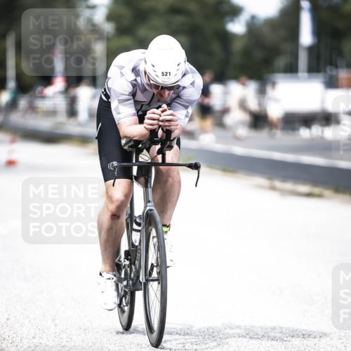 16.08.2026 - KN Förde Triathlon 2026 H.Heesch http://msf.ph/oto/9988771 16.08.2026 13:16:49 Radfahren 543, 561, 710, 713, 714 meine-sportfotos.de