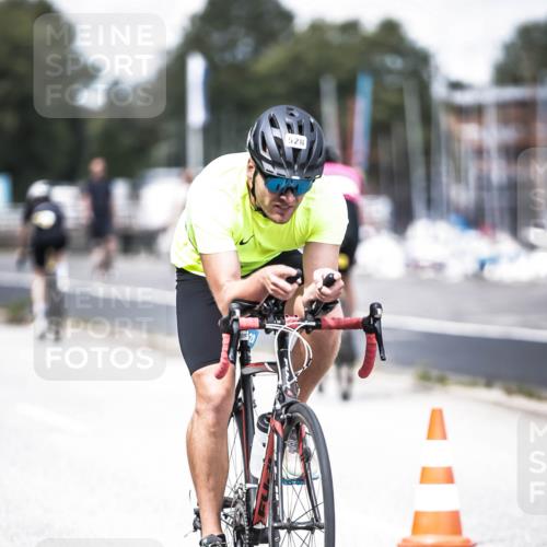 16.08.2026 - KN Förde Triathlon 2026 H.Heesch http://msf.ph/oto/9988807 16.08.2026 13:16:54 Radfahren 543, 546, 561, 583, 724 meine-sportfotos.de