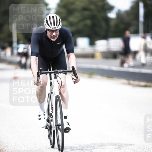 16.08.2026 - KN Förde Triathlon 2026 H.Heesch http://msf.ph/oto/9988835 16.08.2026 13:16:58 Radfahren 546, 583, 724 meine-sportfotos.de
