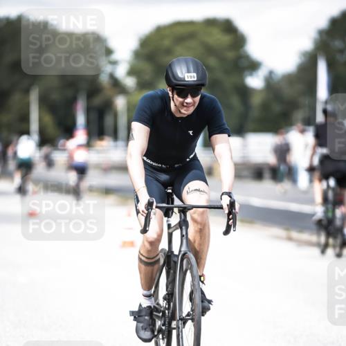 16.08.2026 - KN Förde Triathlon 2026 H.Heesch http://msf.ph/oto/9988886 16.08.2026 13:17:33 Radfahren 196, 594, 610, 723 meine-sportfotos.de