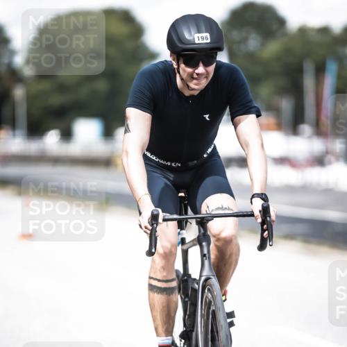 16.08.2026 - KN Förde Triathlon 2026 H.Heesch http://msf.ph/oto/9988894 16.08.2026 13:17:33 Radfahren 196, 594, 610, 723 meine-sportfotos.de
