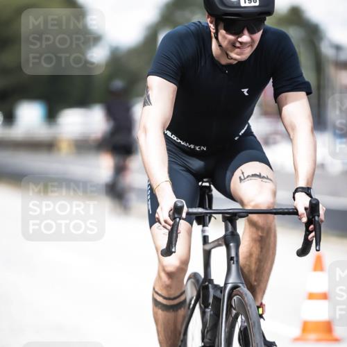 16.08.2026 - KN Förde Triathlon 2026 H.Heesch http://msf.ph/oto/9988898 16.08.2026 13:17:34 Radfahren 196, 594, 610 meine-sportfotos.de