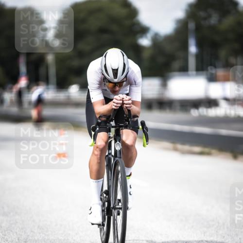 16.08.2026 - KN Förde Triathlon 2026 H.Heesch http://msf.ph/oto/9988959 16.08.2026 13:18:09 Radfahren 720, 732, 738 meine-sportfotos.de