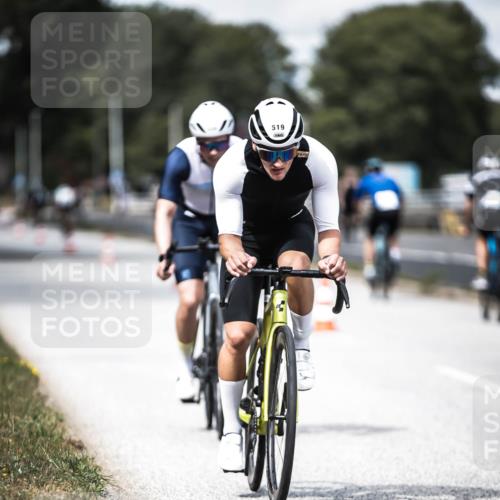 16.08.2026 - KN Förde Triathlon 2026 H.Heesch http://msf.ph/oto/9989041 16.08.2026 13:18:37 Radfahren 547, 592 meine-sportfotos.de