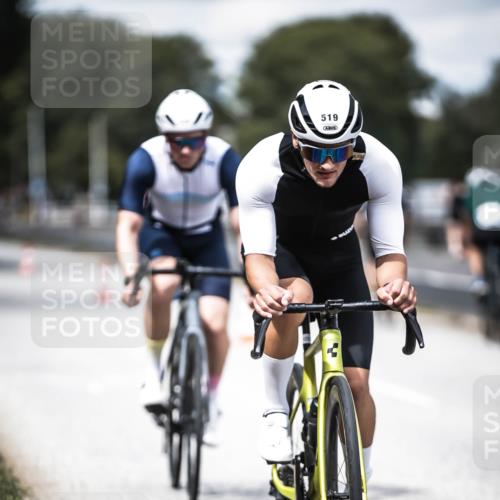 16.08.2026 - KN Förde Triathlon 2026 H.Heesch http://msf.ph/oto/9989048 16.08.2026 13:18:37 Radfahren 547, 592 meine-sportfotos.de
