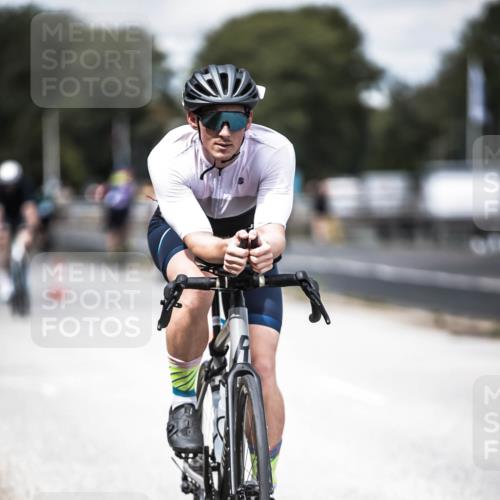 16.08.2026 - KN Förde Triathlon 2026 H.Heesch http://msf.ph/oto/9989078 16.08.2026 13:18:43 Radfahren 559, 566, 592, 597, 603, 609, 715, 718 meine-sportfotos.de