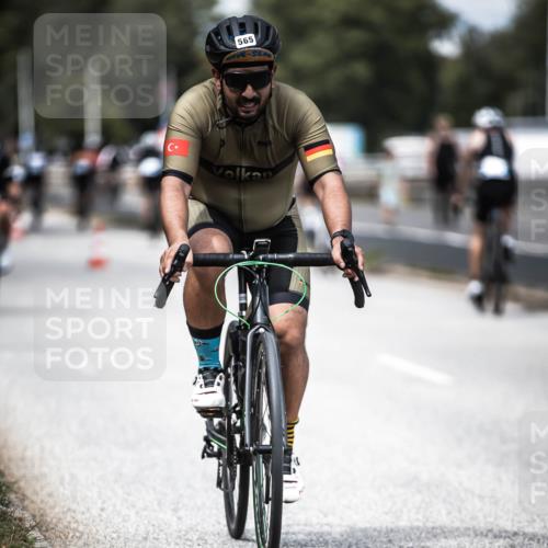 16.08.2026 - KN Förde Triathlon 2026 H.Heesch http://msf.ph/oto/9989119 16.08.2026 13:18:55 Radfahren 565, 704, 719, 725 meine-sportfotos.de