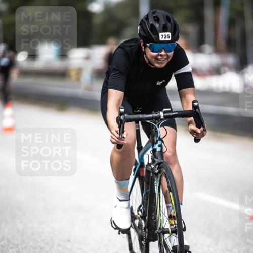 16.08.2026 - KN Förde Triathlon 2026 H.Heesch http://msf.ph/oto/9989136 16.08.2026 13:18:57 Radfahren 565, 704, 719, 725 meine-sportfotos.de