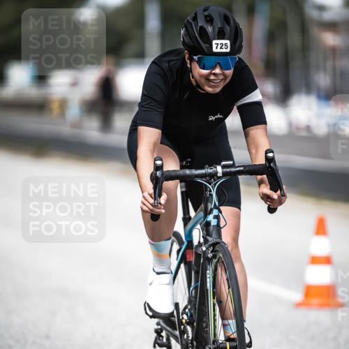 16.08.2026 - KN Förde Triathlon 2026 H.Heesch http://msf.ph/oto/9989138 16.08.2026 13:18:57 Radfahren 565, 704, 719, 725 meine-sportfotos.de