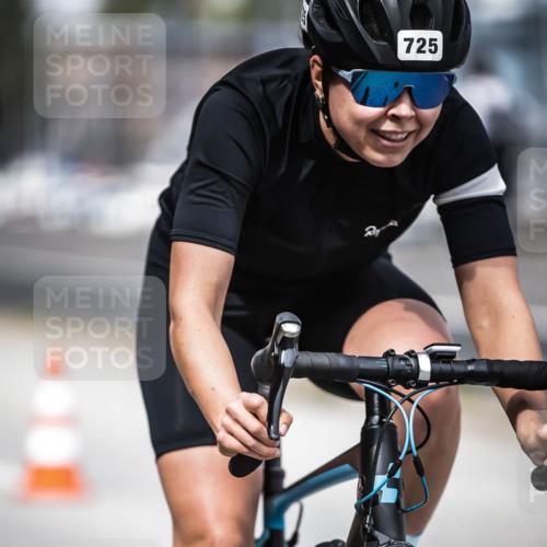 16.08.2026 - KN Förde Triathlon 2026 H.Heesch http://msf.ph/oto/9989146 16.08.2026 13:18:58 Radfahren 565, 704, 719, 725 meine-sportfotos.de