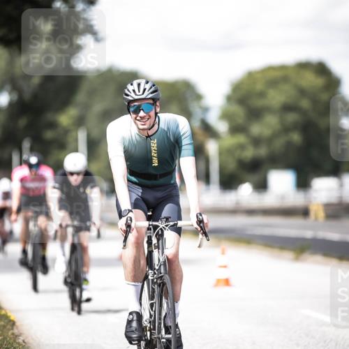 16.08.2026 - KN Förde Triathlon 2026 H.Heesch http://msf.ph/oto/9989189 16.08.2026 13:19:20 Radfahren 600, 706, 713, 714 meine-sportfotos.de