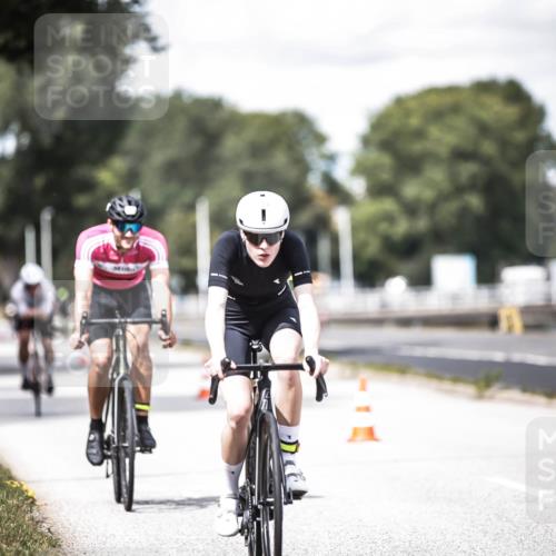 16.08.2026 - KN Förde Triathlon 2026 H.Heesch http://msf.ph/oto/9989195 16.08.2026 13:19:22 Radfahren 600, 706, 713, 714 meine-sportfotos.de