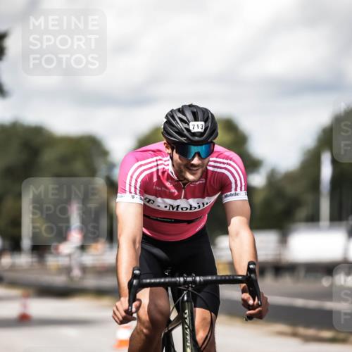 16.08.2026 - KN Förde Triathlon 2026 H.Heesch http://msf.ph/oto/9989197 16.08.2026 13:19:23 Radfahren 600, 706, 713, 714, 735 meine-sportfotos.de