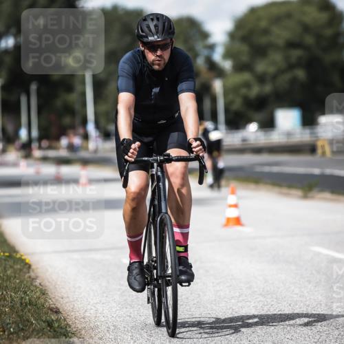 16.08.2026 - KN Förde Triathlon 2026 H.Heesch http://msf.ph/oto/9989226 16.08.2026 13:19:28 Radfahren 574, 701, 716, 735 meine-sportfotos.de