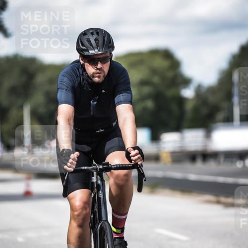 16.08.2026 - KN Förde Triathlon 2026 H.Heesch http://msf.ph/oto/9989235 16.08.2026 13:19:28 Radfahren 574, 701, 716, 735 meine-sportfotos.de
