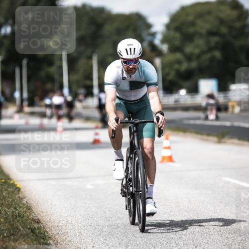 16.08.2026 - KN Förde Triathlon 2026 H.Heesch http://msf.ph/oto/9989279 16.08.2026 13:19:47 Radfahren 576, 586, 605 meine-sportfotos.de