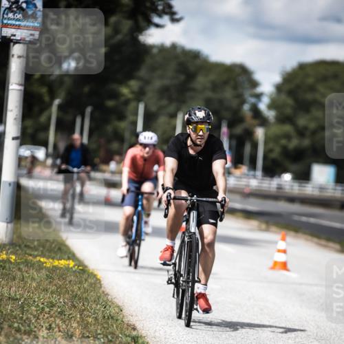 16.08.2026 - KN Förde Triathlon 2026 H.Heesch http://msf.ph/oto/9989325 16.08.2026 13:20:02 Radfahren 562, 591, 709, 723, 733, 737 meine-sportfotos.de