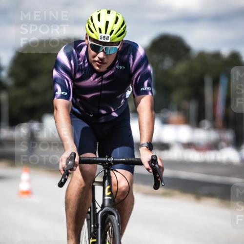 16.08.2026 - KN Förde Triathlon 2026 H.Heesch http://msf.ph/oto/9989404 16.08.2026 13:20:49 Radfahren 581, 589 meine-sportfotos.de