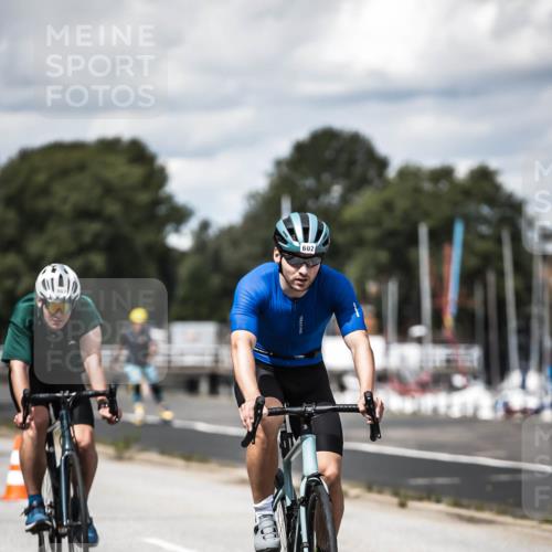 16.08.2026 - KN Förde Triathlon 2026 H.Heesch http://msf.ph/oto/9989431 16.08.2026 13:20:57 Radfahren 544, 581, 602, 607, 720 meine-sportfotos.de