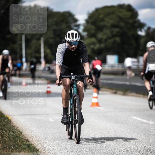 16.08.2026 - KN Förde Triathlon 2026 H.Heesch http://msf.ph/oto/9989487 16.08.2026 13:21:14 Radfahren 597, 603, 608, 703, 747 meine-sportfotos.de