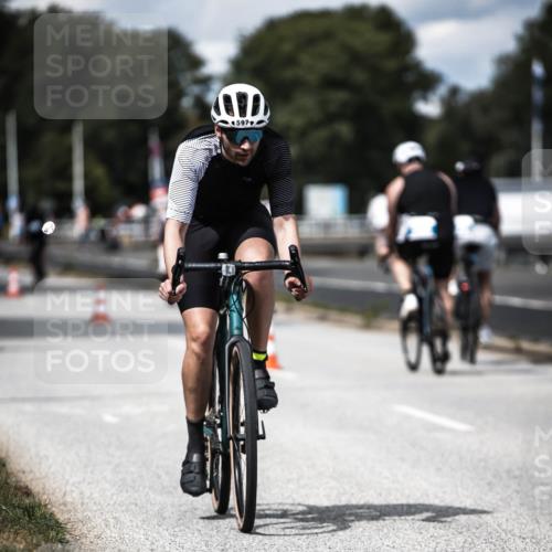 16.08.2026 - KN Förde Triathlon 2026 H.Heesch http://msf.ph/oto/9989491 16.08.2026 13:21:15 Radfahren 597, 603, 608, 703 meine-sportfotos.de