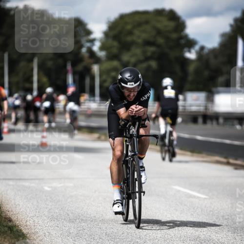 16.08.2026 - KN Förde Triathlon 2026 H.Heesch http://msf.ph/oto/9989518 16.08.2026 13:21:19 Radfahren 592, 603, 608, 703 meine-sportfotos.de