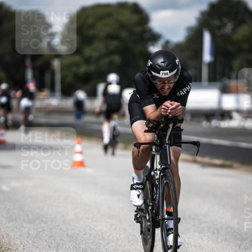 16.08.2026 - KN Förde Triathlon 2026 H.Heesch http://msf.ph/oto/9989525 16.08.2026 13:21:19 Radfahren 592, 603, 608, 703 meine-sportfotos.de