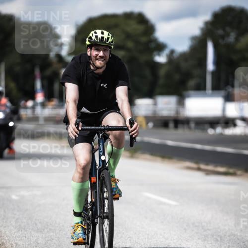 16.08.2026 - KN Förde Triathlon 2026 H.Heesch http://msf.ph/oto/9989579 16.08.2026 13:21:42 Radfahren 595, 704, 705, 730, 736 meine-sportfotos.de