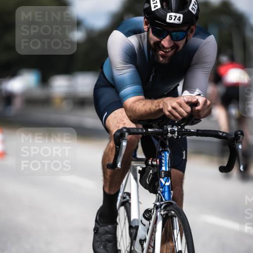 16.08.2026 - KN Förde Triathlon 2026 H.Heesch http://msf.ph/oto/9989616 16.08.2026 13:21:45 Radfahren 595, 704, 705, 730 meine-sportfotos.de