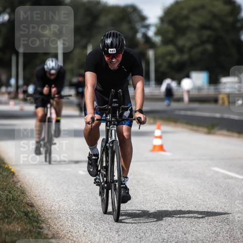 16.08.2026 - KN Förde Triathlon 2026 H.Heesch http://msf.ph/oto/9989639 16.08.2026 13:22:04 Radfahren 577, 716 meine-sportfotos.de