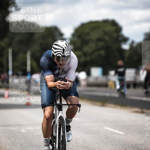 16.08.2026 - KN Förde Triathlon 2026 H.Heesch http://msf.ph/oto/9989721 16.08.2026 13:22:22 Radfahren 548, 599 meine-sportfotos.de