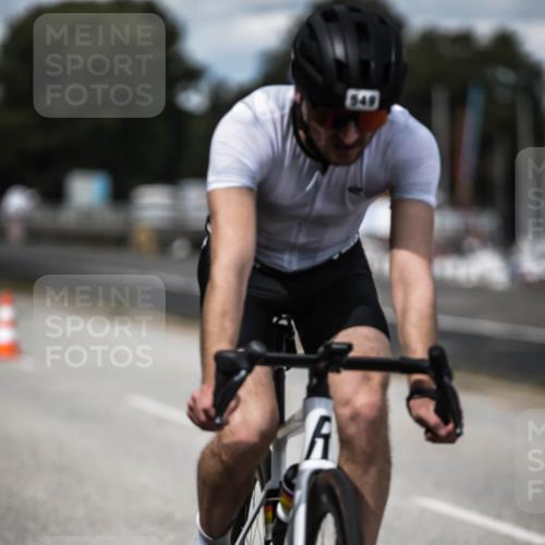16.08.2026 - KN Förde Triathlon 2026 H.Heesch http://msf.ph/oto/9989775 16.08.2026 13:22:38 Radfahren 601, 721, 737 meine-sportfotos.de