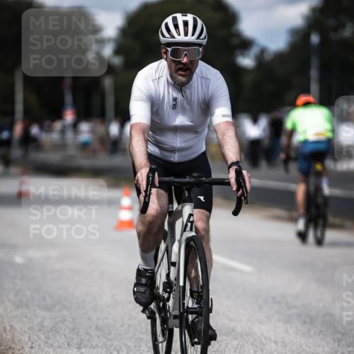 16.08.2026 - KN Förde Triathlon 2026 H.Heesch http://msf.ph/oto/9989794 16.08.2026 13:22:42 Radfahren 737 meine-sportfotos.de