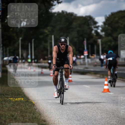 16.08.2026 - KN Förde Triathlon 2026 H.Heesch http://msf.ph/oto/9989840 16.08.2026 13:22:57 Radfahren 550, 612, 739 meine-sportfotos.de