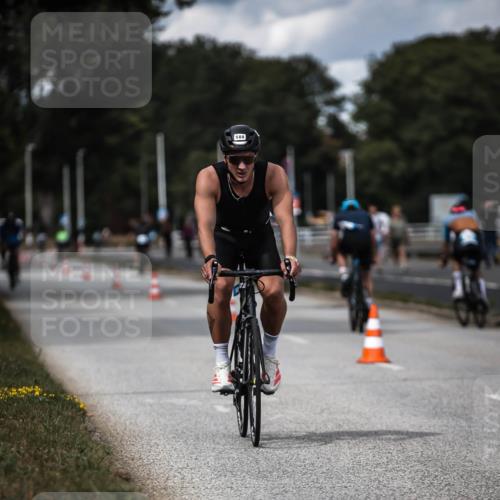 16.08.2026 - KN Förde Triathlon 2026 H.Heesch http://msf.ph/oto/9989849 16.08.2026 13:22:58 Radfahren 550, 612, 739 meine-sportfotos.de