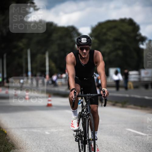 16.08.2026 - KN Förde Triathlon 2026 H.Heesch http://msf.ph/oto/9989851 16.08.2026 13:22:58 Radfahren 550, 612, 739 meine-sportfotos.de