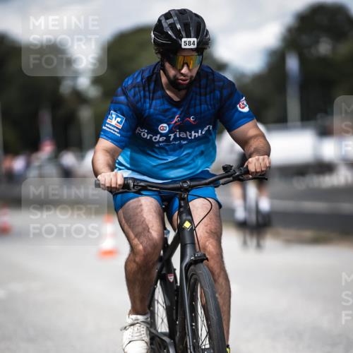 16.08.2026 - KN Förde Triathlon 2026 H.Heesch http://msf.ph/oto/9989875 16.08.2026 13:23:08 Radfahren 573, 584, 708, 726, 731 meine-sportfotos.de