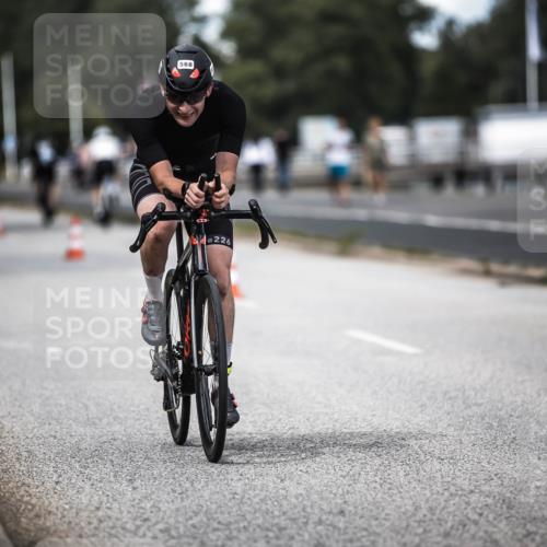 16.08.2026 - KN Förde Triathlon 2026 H.Heesch http://msf.ph/oto/9989889 16.08.2026 13:23:12 Radfahren 573, 708, 726, 727, 731 meine-sportfotos.de