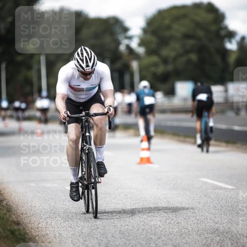 16.08.2026 - KN Förde Triathlon 2026 H.Heesch http://msf.ph/oto/9989901 16.08.2026 13:23:31 Radfahren  meine-sportfotos.de