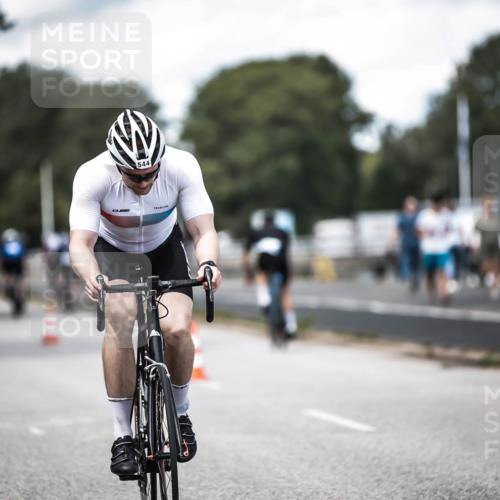 16.08.2026 - KN Förde Triathlon 2026 H.Heesch http://msf.ph/oto/9989909 16.08.2026 13:23:31 Radfahren  meine-sportfotos.de